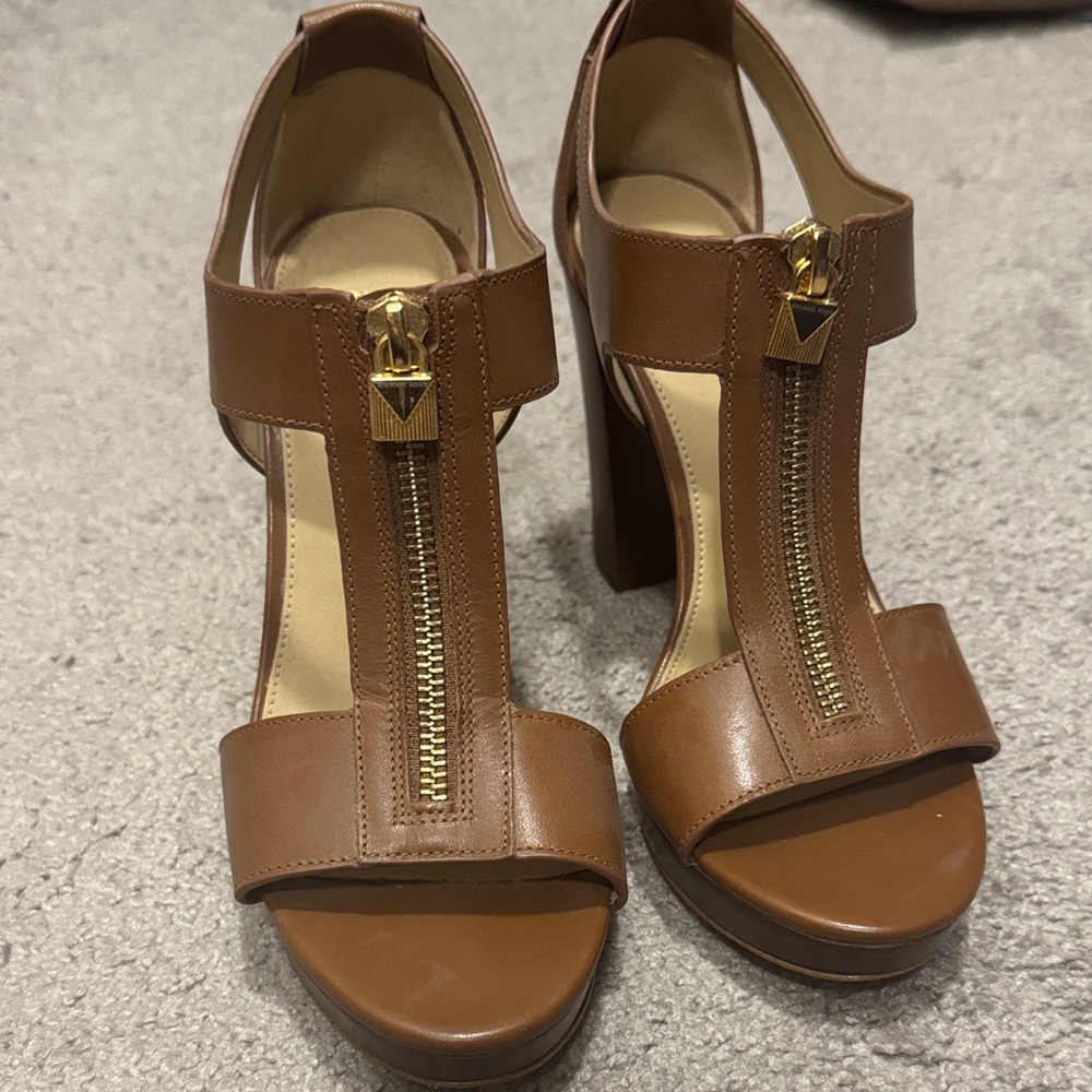 MICHAEL Michael Kors Tan Leather Heels with Gold Zipper